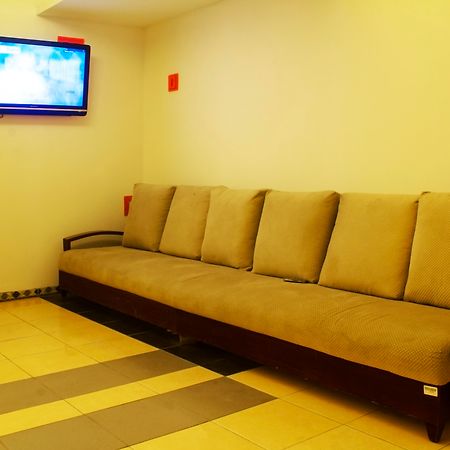 New Priok Indah Syariah Hotel Джакарта Экстерьер фото